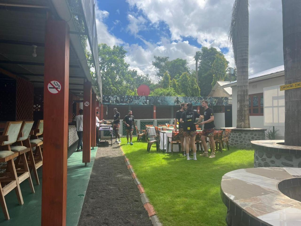 Kilimanjaro Trekcity Hostel モシ エクステリア 写真